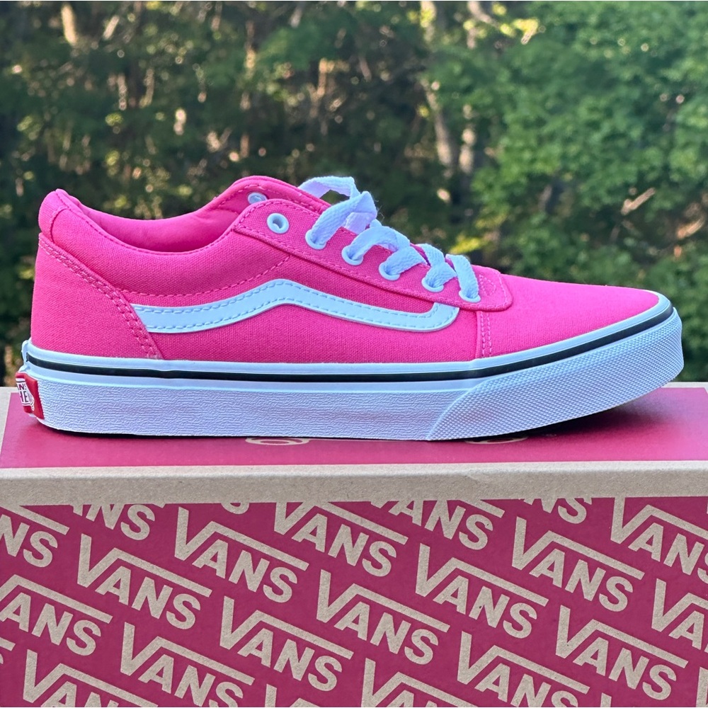 NEW Vans Womens Ward Casual Sneakers Canvas -fits Youth 4.5Y, 5Y, 5.5Y, 6.5Y, 7Y - Picture 2 of 7